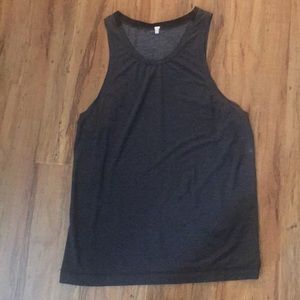 Sleeveless Lululemon workout shirt